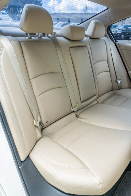 2015 Honda Accord EX-L V6 / LUXURY / LOADED / LOW MILES | Austin, TX | Rocky Mountain Truck Stop Austin