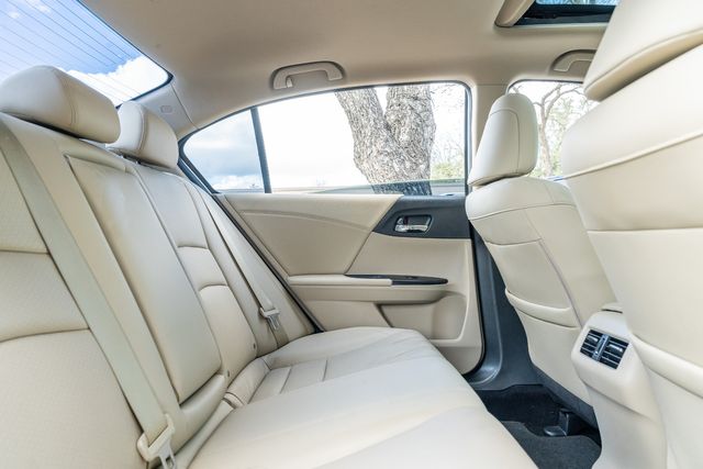 2015 Honda Accord EX-L V6 / LUXURY / LOADED / LOW MILES | Austin, TX | Rocky Mountain Truck Stop Austin