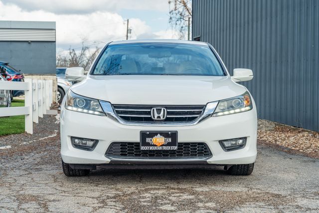 2015 Honda Accord EX-L V6 / LUXURY / LOADED / LOW MILES | Austin, TX | Rocky Mountain Truck Stop Austin
