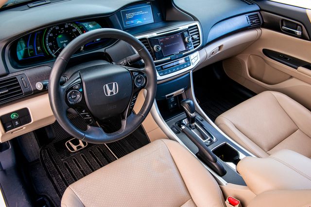 2015 Honda Accord Hybrid EX-L | Van Nuys, CA | Stellar Auto INC.