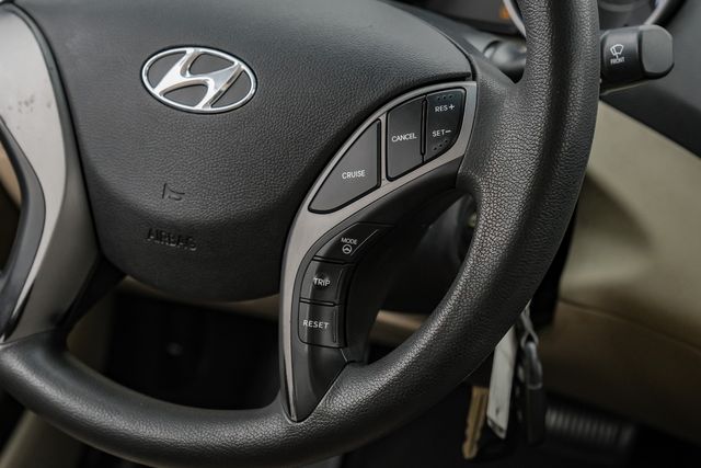 2015 Hyundai ELANTRA SE OneOwner PearlWhite | Dallas, TX | Stevens Motor Company LLC 2015 Hyundai ELANTRA SE OneOwner PearlWhite | Dallas, TX | Stevens Motor Company LLC