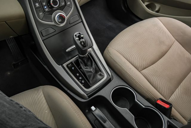 2015 Hyundai ELANTRA SE OneOwner PearlWhite | Dallas, TX | Stevens Motor Company LLC