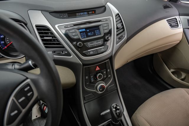2015 Hyundai ELANTRA SE OneOwner PearlWhite | Dallas, TX | Stevens Motor Company LLC