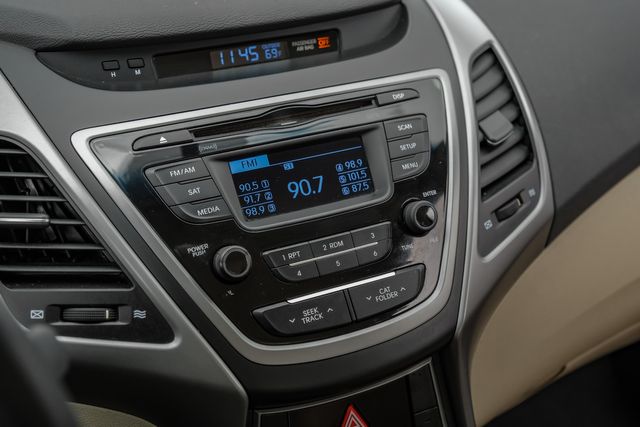 2015 Hyundai ELANTRA SE OneOwner PearlWhite | Dallas, TX | Stevens Motor Company LLC