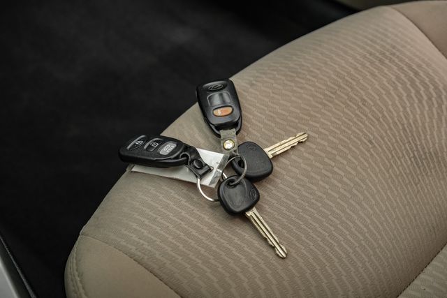 2015 Hyundai ELANTRA SE OneOwner PearlWhite | Dallas, TX | Stevens Motor Company LLC