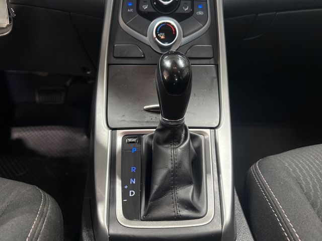 2015 Hyundai ELANTRA SE | Houston, TX | Texas Star Motors 2015 Hyundai ELANTRA SE | Houston, TX | Texas Star Motors