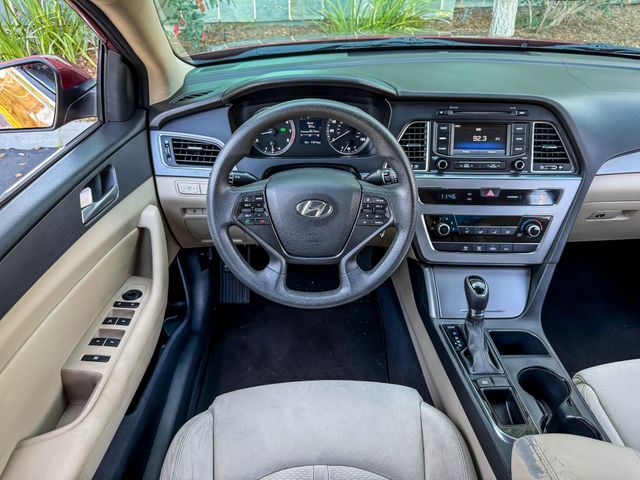 2015 Hyundai SONATA SE | Agoura Hills, CA | SoCal Auto Group 2015 Hyundai SONATA SE | Agoura Hills, CA | SoCal Auto Group