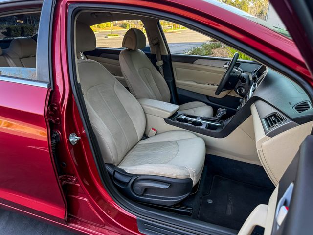 2015 Hyundai SONATA SE | Agoura Hills, CA | SoCal Auto Group 2015 Hyundai SONATA SE | Agoura Hills, CA | SoCal Auto Group