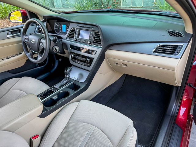 2015 Hyundai SONATA SE | Agoura Hills, CA | SoCal Auto Group