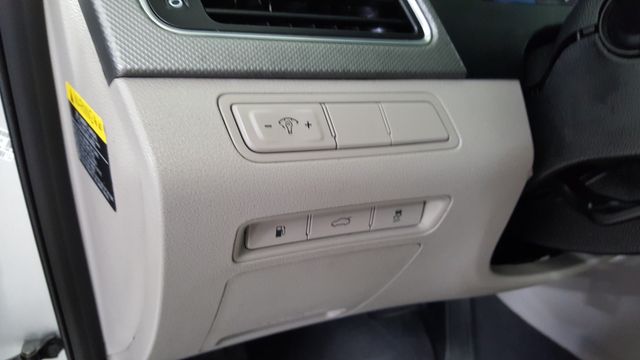 2015 Hyundai SONATA SE | Carrollton, TX | Legend Motorcars of Carrollton