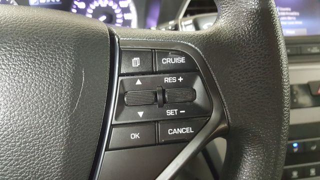 2015 Hyundai SONATA SE | Carrollton, TX | Legend Motorcars of Carrollton