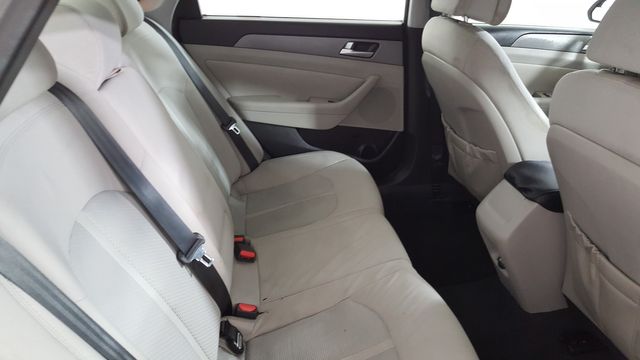 2015 Hyundai SONATA SE | Carrollton, TX | Legend Motorcars of Carrollton