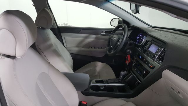 2015 Hyundai SONATA Sport | Carrollton, TX | Legend Motorcars of Carrollton