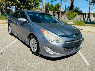 2015 Hyundai SONATA Hybrid Base | Reseda, CA | Angeles Auto Alliance