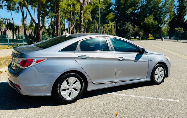 2015 Hyundai SONATA Hybrid Base 2015 Hyundai SONATA Hybrid Base