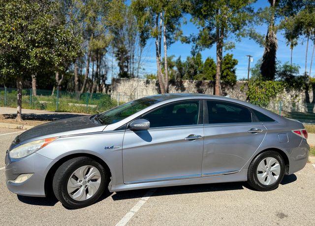 2015 Hyundai SONATA Hybrid Base 2015 Hyundai SONATA Hybrid Base