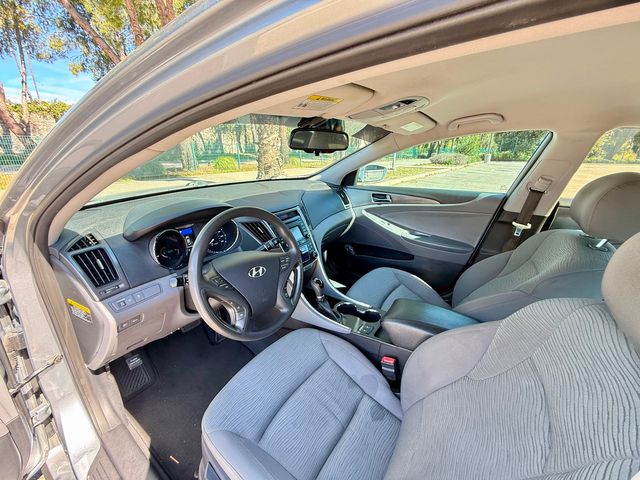 2015 Hyundai SONATA Hybrid Base 2015 Hyundai SONATA Hybrid Base