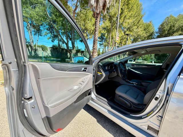 2015 Hyundai SONATA Hybrid Base 2015 Hyundai SONATA Hybrid Base