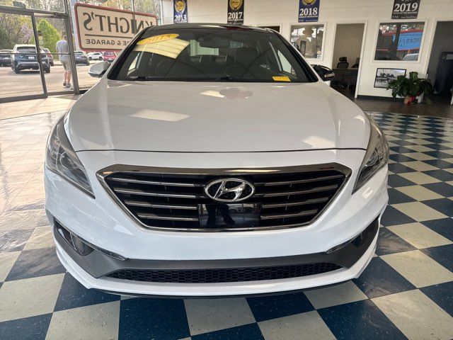 2015 Hyundai SONATA Sport 2.0T | Rome, GA | Knight's Car Store 2015 Hyundai SONATA Sport 2.0T | Rome, GA | Knight's Car Store