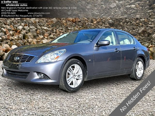 2015 Infiniti Q40
