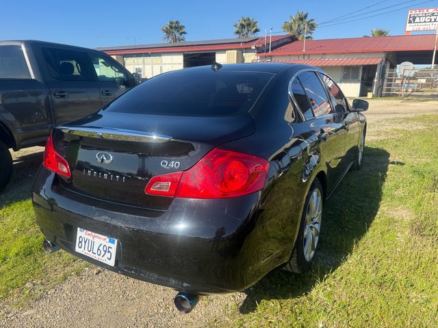 2015 INFINITI Q40 Base