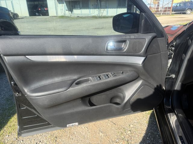 2015 INFINITI Q40 Base