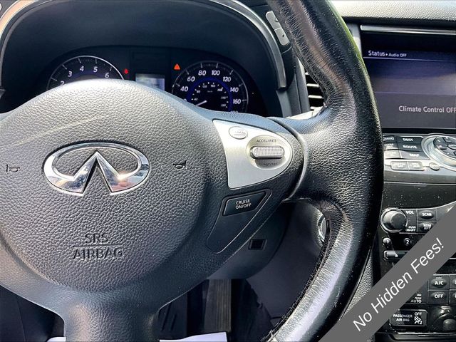 2015 INFINITI QX70