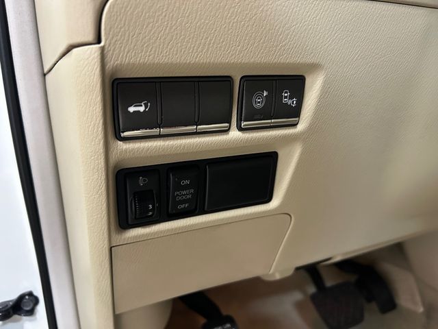 2015 INFINITI QX80 Base