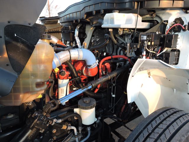 2015 International 4300 Non-CDL Box Truck 