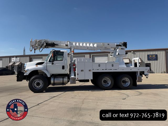 2015 International 7400 Digger Derrick