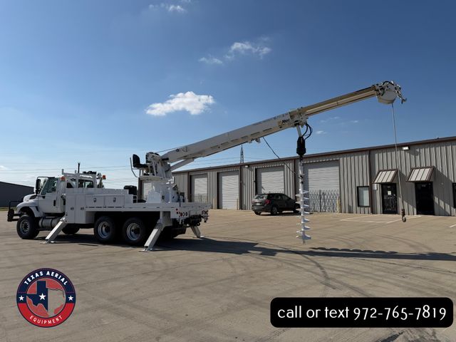 2015 International 7400 Digger Derrick