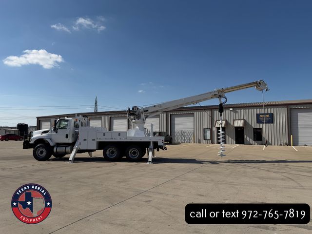 2015 International 7400 Digger Derrick