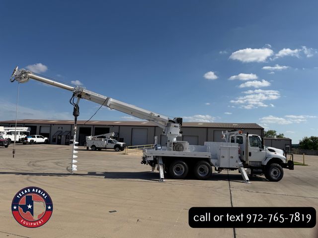 2015 International 7400 Digger Derrick