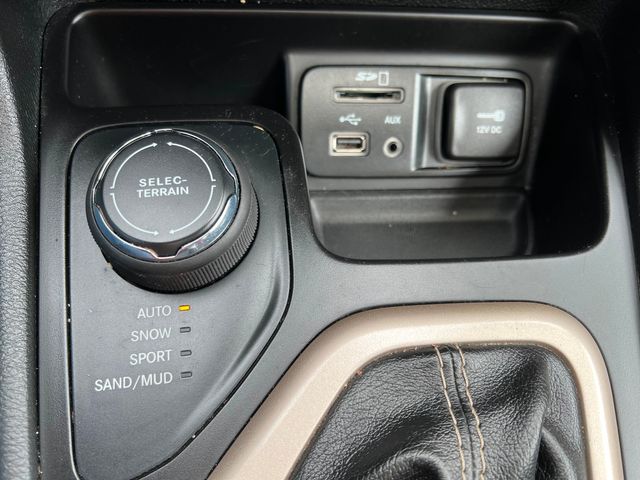 2015 Jeep Cherokee 4x4 Altitude