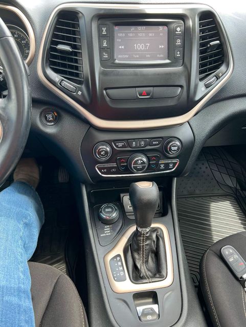 2015 Jeep Cherokee 4x4 Altitude