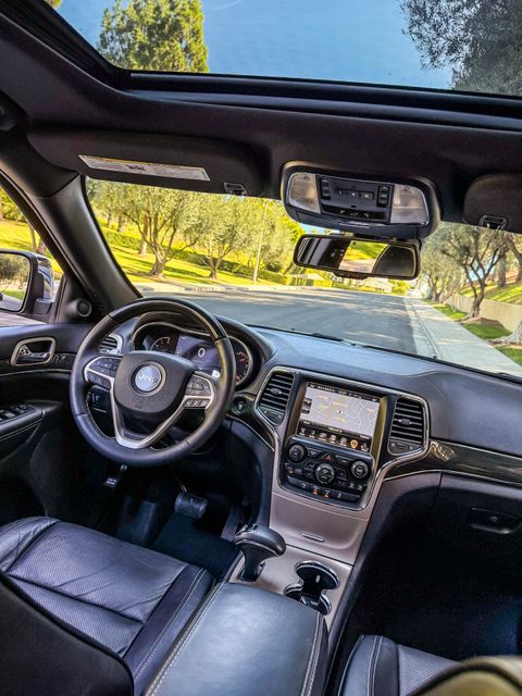 2015 Jeep Grand Cherokee Overland 4WD - Diesel | Agoura Hills, CA | SoCal Auto Group 2015 Jeep Grand Cherokee Overland 4WD - Diesel | Agoura Hills, CA | SoCal Auto Group