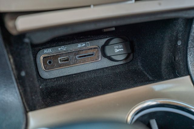 2015 Jeep Grand Cherokee Summit 4X4 / 5.7L HEMI V8 / LUXURY / LOADED | Austin, TX | Rocky Mountain Truck Stop Austin