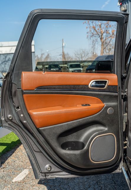 2015 Jeep Grand Cherokee Summit 4X4 / 5.7L HEMI V8 / LUXURY / LOADED | Austin, TX | Rocky Mountain Truck Stop Austin