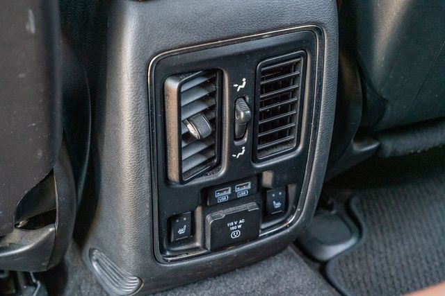 2015 Jeep Grand Cherokee Summit 4X4 / 5.7L HEMI V8 / LUXURY / LOADED | Austin, TX | Rocky Mountain Truck Stop Austin 2015 Jeep Grand Cherokee Summit 4X4 / 5.7L HEMI V8 / LUXURY / LOADED | Austin, TX | Rocky Mountain Truck Stop Austin