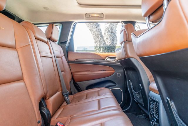 2015 Jeep Grand Cherokee Summit 4X4 / 5.7L HEMI V8 / LUXURY / LOADED | Dallas, TX | Rocky Mountain Truck Stop Dallas 2015 Jeep Grand Cherokee Summit 4X4 / 5.7L HEMI V8 / LUXURY / LOADED | Dallas, TX | Rocky Mountain Truck Stop Dallas