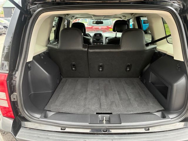 2015 Jeep Patriot LATITUDE AWD | Ontario, OH | New Haven Auto Sales 2015 Jeep Patriot LATITUDE AWD | Ontario, OH | New Haven Auto Sales