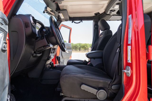 2015 Jeep Wrangler Unlimited Sahara | Lubbock, TX | Adelante Autos