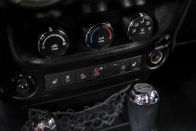 2015 Jeep Wrangler Unlimited Unlimited Sahara | Addison, TX | Mr Car Guys