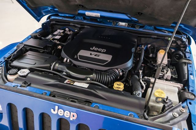 2015 Jeep Wrangler Unlimited Unlimited Sahara | Addison, TX | Mr Car Guys