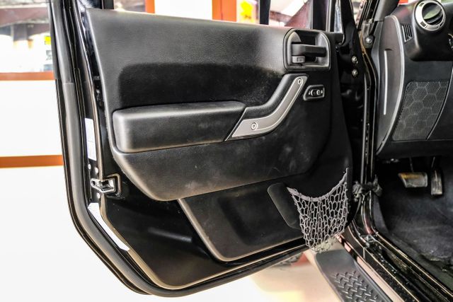 2015 Jeep Wrangler Unlimited Sahara | Addison, TX | Mr Car Guys 2015 Jeep Wrangler Unlimited Sahara | Addison, TX | Mr Car Guys