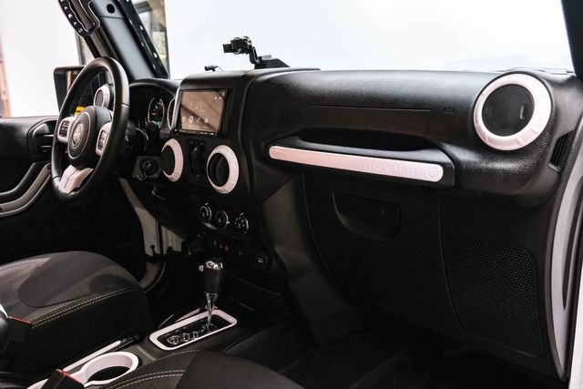 2015 Jeep Wrangler Unlimited Rubicon 4X4, AUTO, LIFTED, HARDTOP, 26K | Carrollton, TX | Texas Vehicle Exchange 2015 Jeep Wrangler Unlimited Rubicon 4X4, AUTO, LIFTED, HARDTOP, 26K | Carrollton, TX | Texas Vehicle Exchange