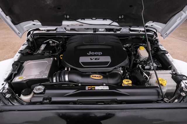 2015 Jeep Wrangler Unlimited Rubicon 4X4, AUTO, LIFTED, HARDTOP, 26K | Carrollton, TX | Texas Vehicle Exchange 2015 Jeep Wrangler Unlimited Rubicon 4X4, AUTO, LIFTED, HARDTOP, 26K | Carrollton, TX | Texas Vehicle Exchange