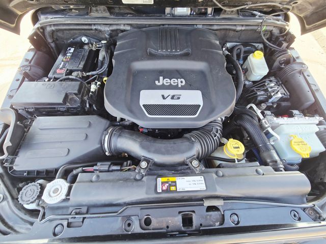 2015 Jeep Wrangler Unlimited Sport | Ellisville, MO | AutoPort 2015 Jeep Wrangler Unlimited Sport | Ellisville, MO | AutoPort