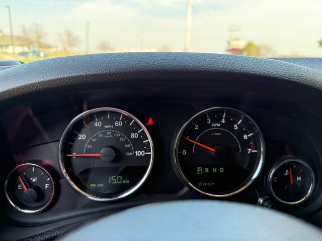 2015 Jeep Wrangler Unlimited Sport | Gifford, IL | Trav's Automotive 2015 Jeep Wrangler Unlimited Sport | Gifford, IL | Trav's Automotive