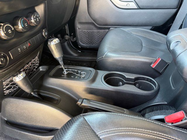 2015 Jeep Wrangler Unlimited Sport | Gifford, IL | Trav's Automotive 2015 Jeep Wrangler Unlimited Sport | Gifford, IL | Trav's Automotive